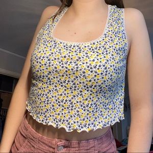 DITSY FLOWER RUFFLE HEM TOP SHOP TANK!